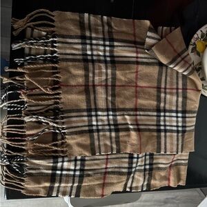 Burberry print scarf
